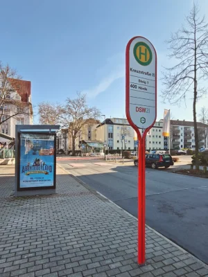 DSW21 Bushaltestelle Kreuzstraße Dortmund (Linie 400). Startpunkt für den 6-minütigen Fußweg zur Physiotherapie TheraMediCom in der Wittekindstraße 30.